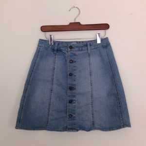 Denim skirt w/ buttons down the front - Mossimo 6